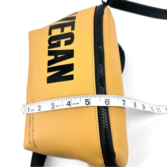 Expression NYC Park Avenue Vegan Yellow Mustard Belt Bag Brand New - Picture 11 of 12
